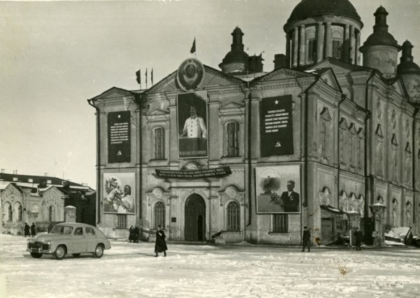 История Тамбова. Тамбовский краеведческий музей в здании кафедрального собора