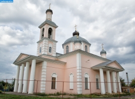 Крестовоздвиженский храм в Сосновке