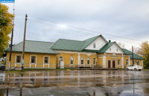 Железнодорожный вокзал в Платоновке
