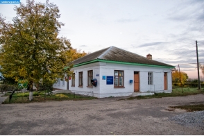 Здание сельского совета в селе Коптево