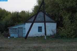 Дом в деревне Лавровка