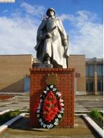 Тамбовский район. Памятник воину в Новой Ляде