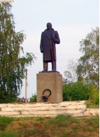 Памятник Ленину в Сампуре
