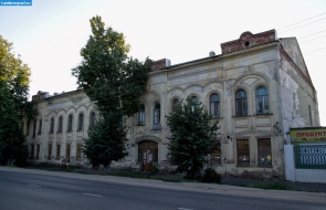 Моршанск. Здание на улице Лотикова в Моршанске