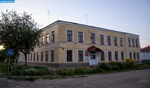 Моршанск. Двухэтажный дом на улице Свободная в Моршанске