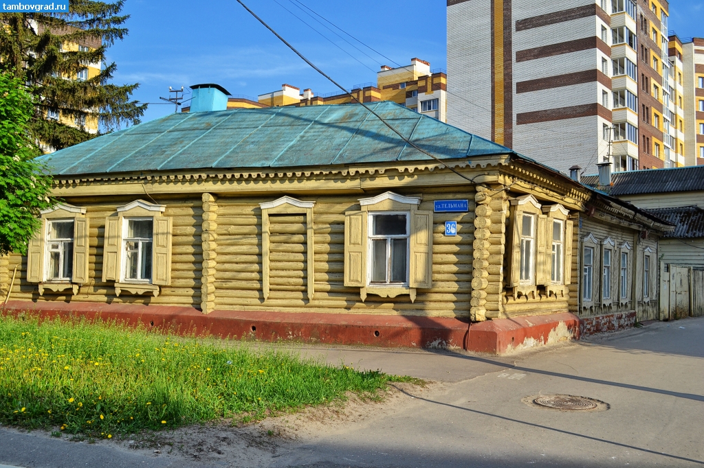 Современный Тамбов. Дом на перекрёстке улиц Советской и Тельмана