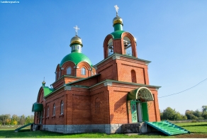 Михаило-Архангельская церковь в селе Новосеславино
