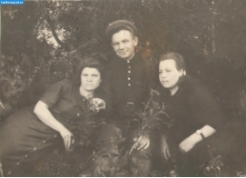 Чурикова (Якунина) Таисия Ивановна, справа, 21 июнь1950г