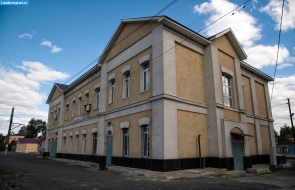 Здание вокзала на станции Мичуринск-Воронежский