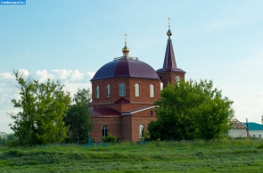 Михаило-Архангельская церковь в селе Новокленское