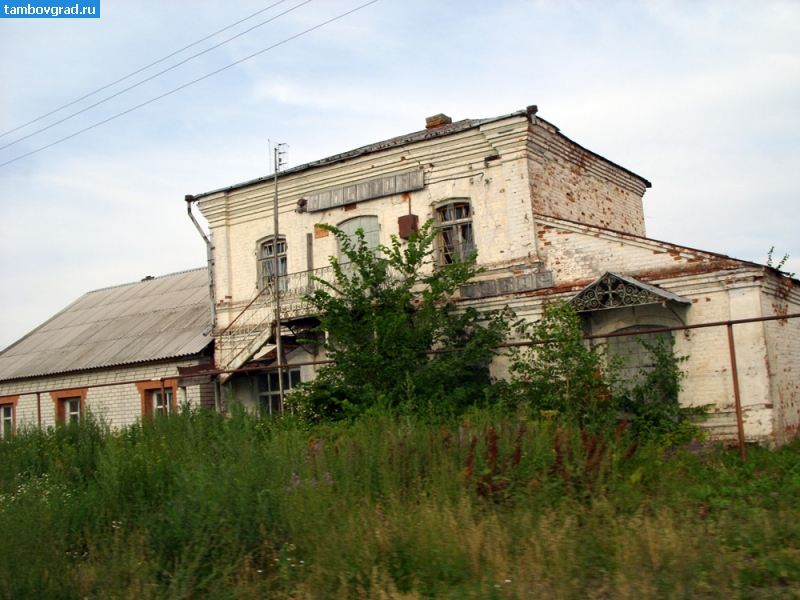 Сосновский район. Здание бывшего магазина культтоваров в Кулеватово