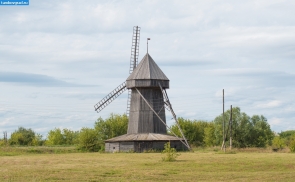 Ветряная мельница в селе Польное Конобеево