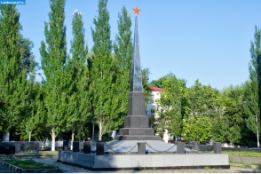 Монумент Героям гражданской и отечественной войн в Мичуринске