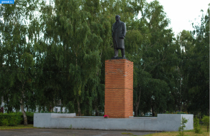 Темниковский уезд. Памятник Ленину в Кадоме